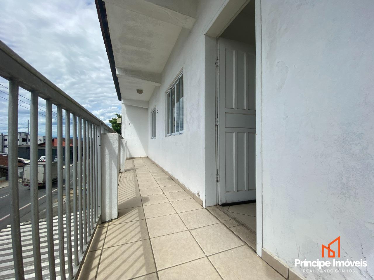 Apartamento para aluguel em Joinville, Guanabara, 3 quartos: 