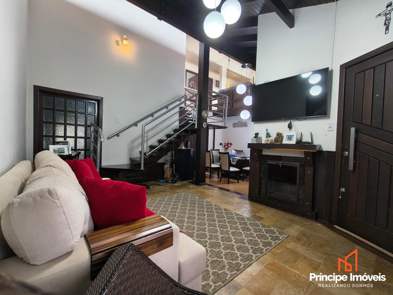 Geminado à venda em Joinville, Bom Retiro, 3 quartos: 