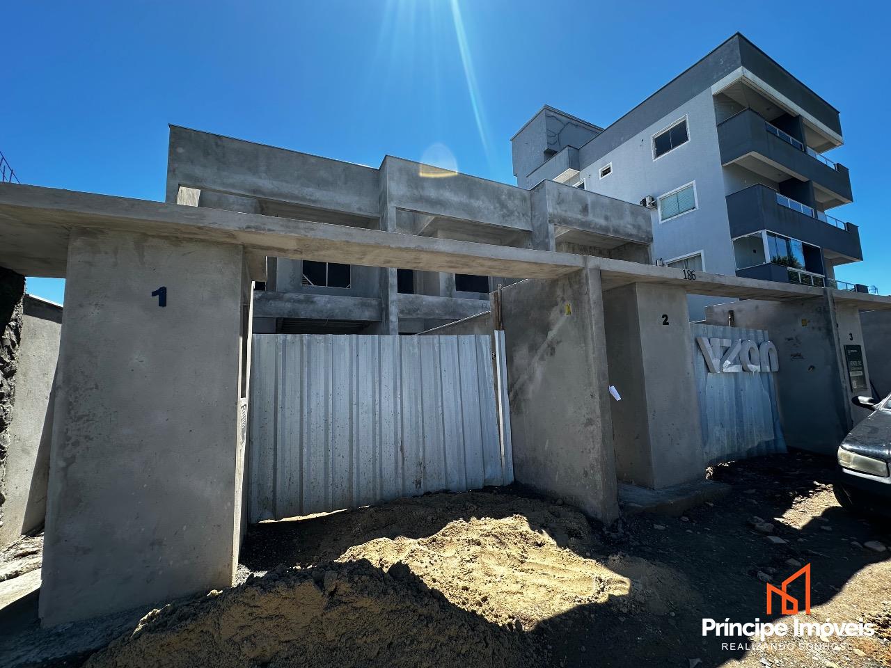 Geminado à venda em Joinville, Iririú, 3 quartos: 