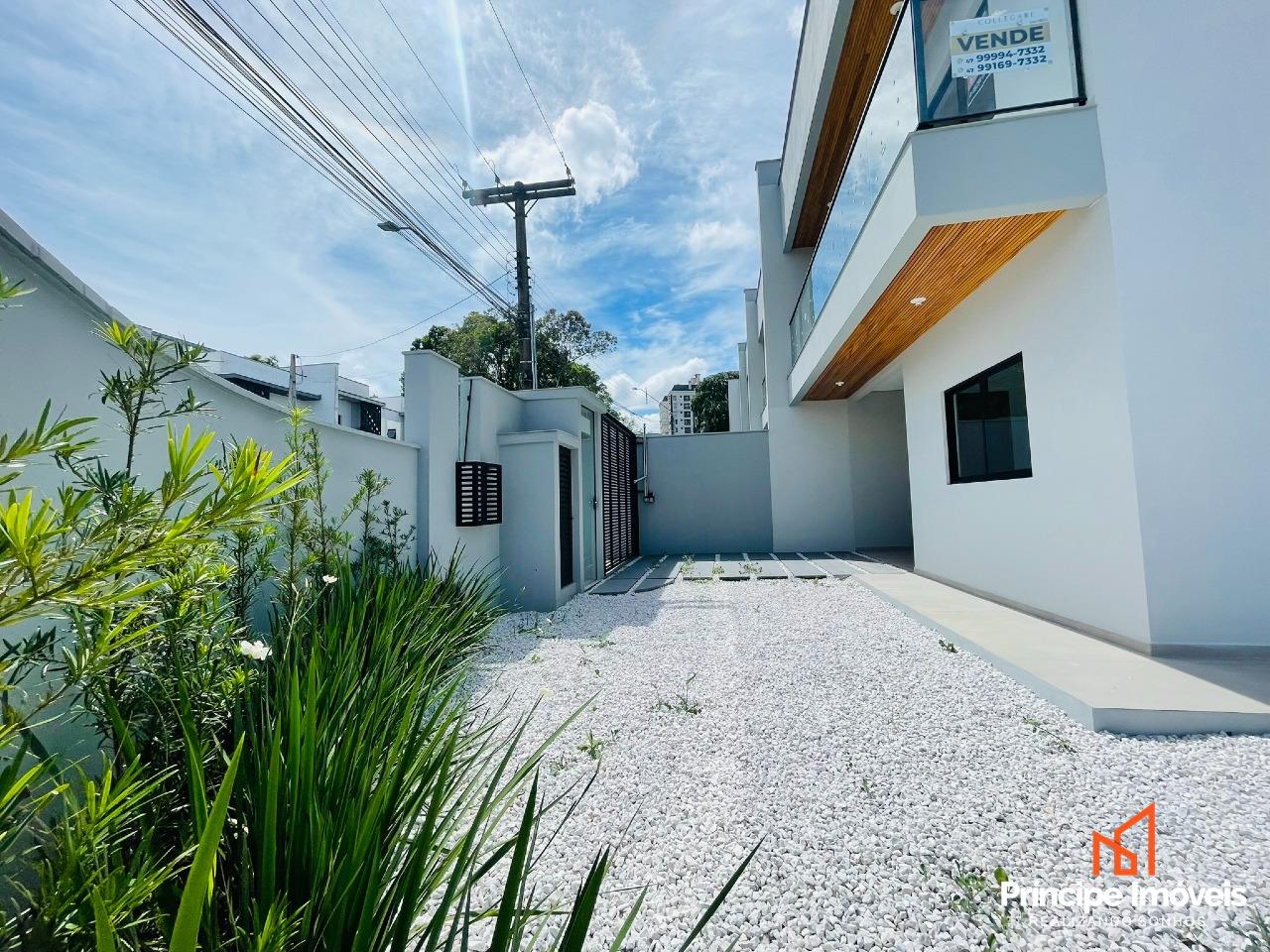 Geminado à venda em Joinville, Costa e Silva, 3 quartos: 