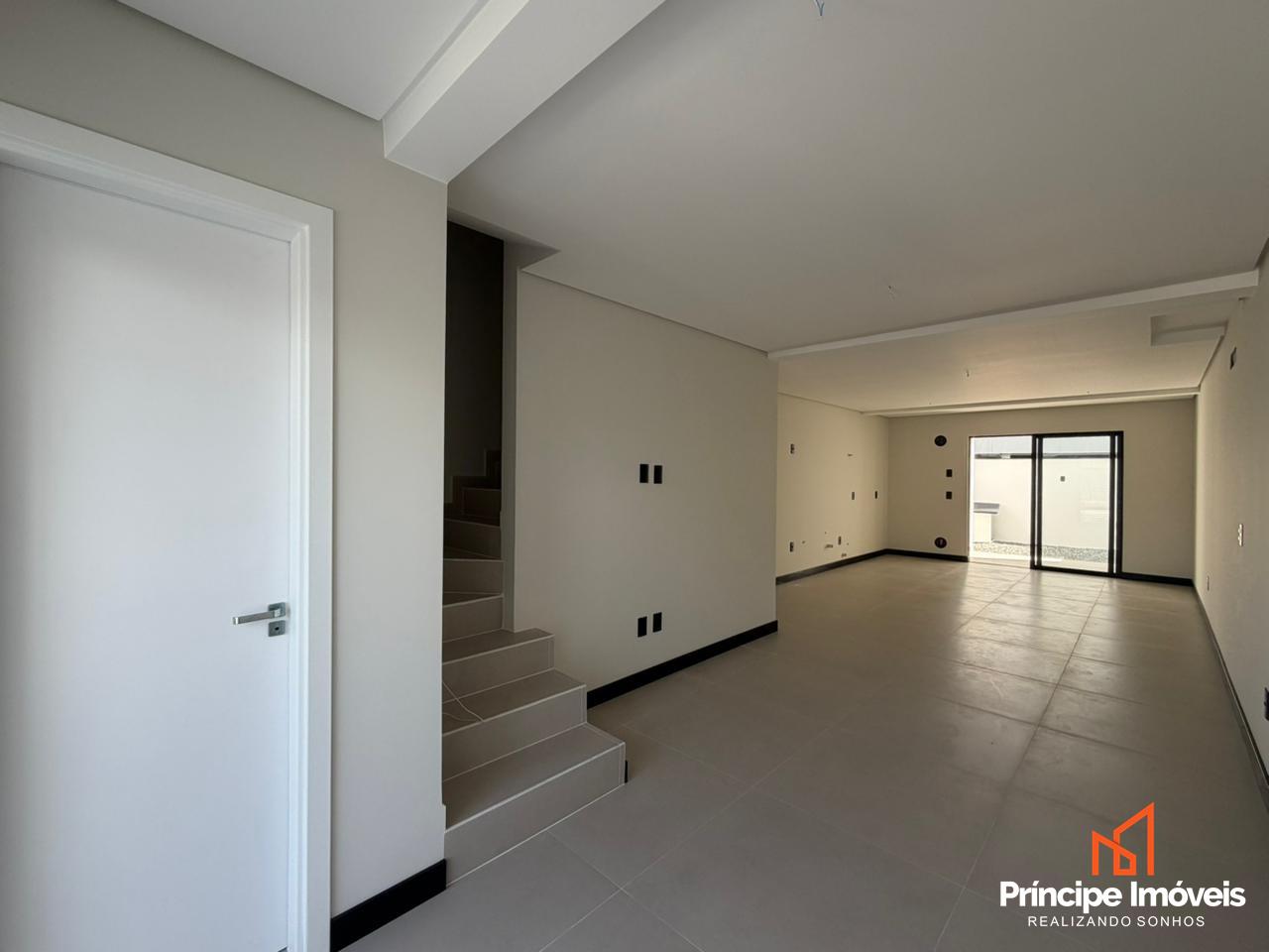 Geminado à venda em Joinville, Saguaçu, 3 quartos: 