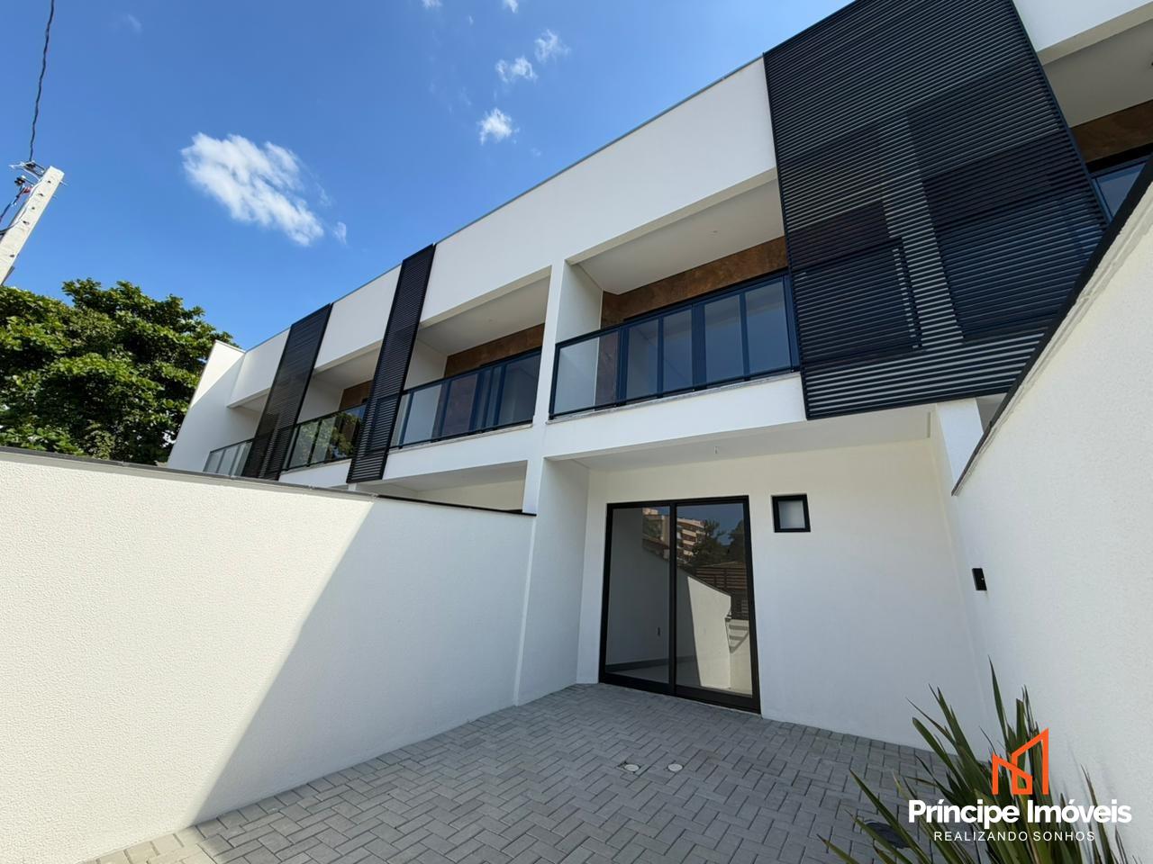 Geminado à venda em Joinville, Saguaçu, 3 quartos: 