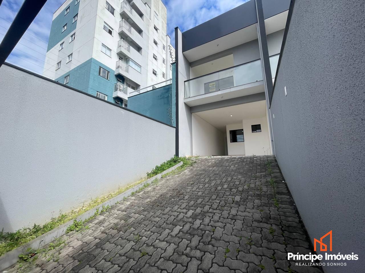 Geminado à venda em Joinville, Floresta, 3 quartos: 