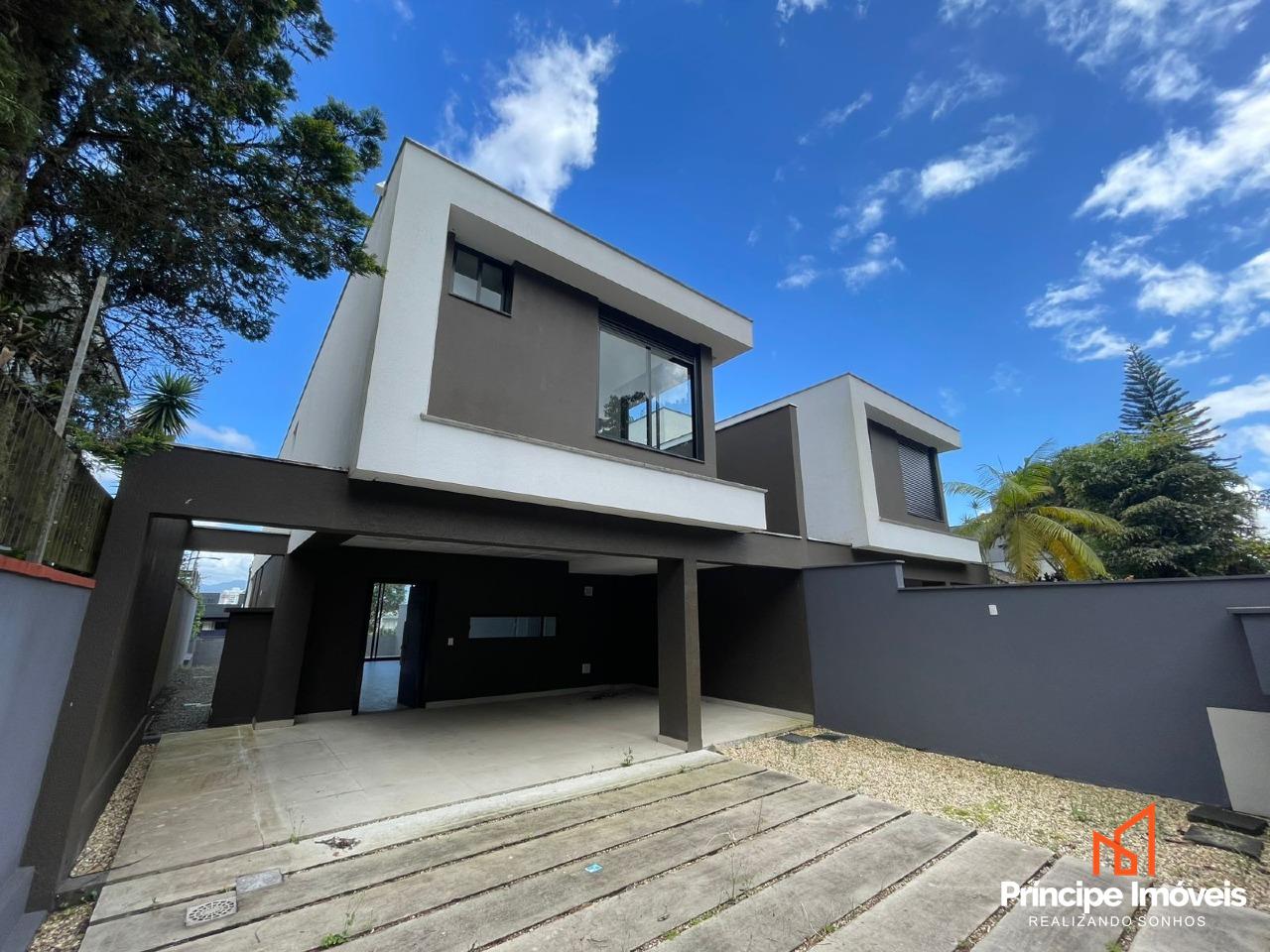 Geminado à venda em Joinville, Saguaçu, 4 quartos: 