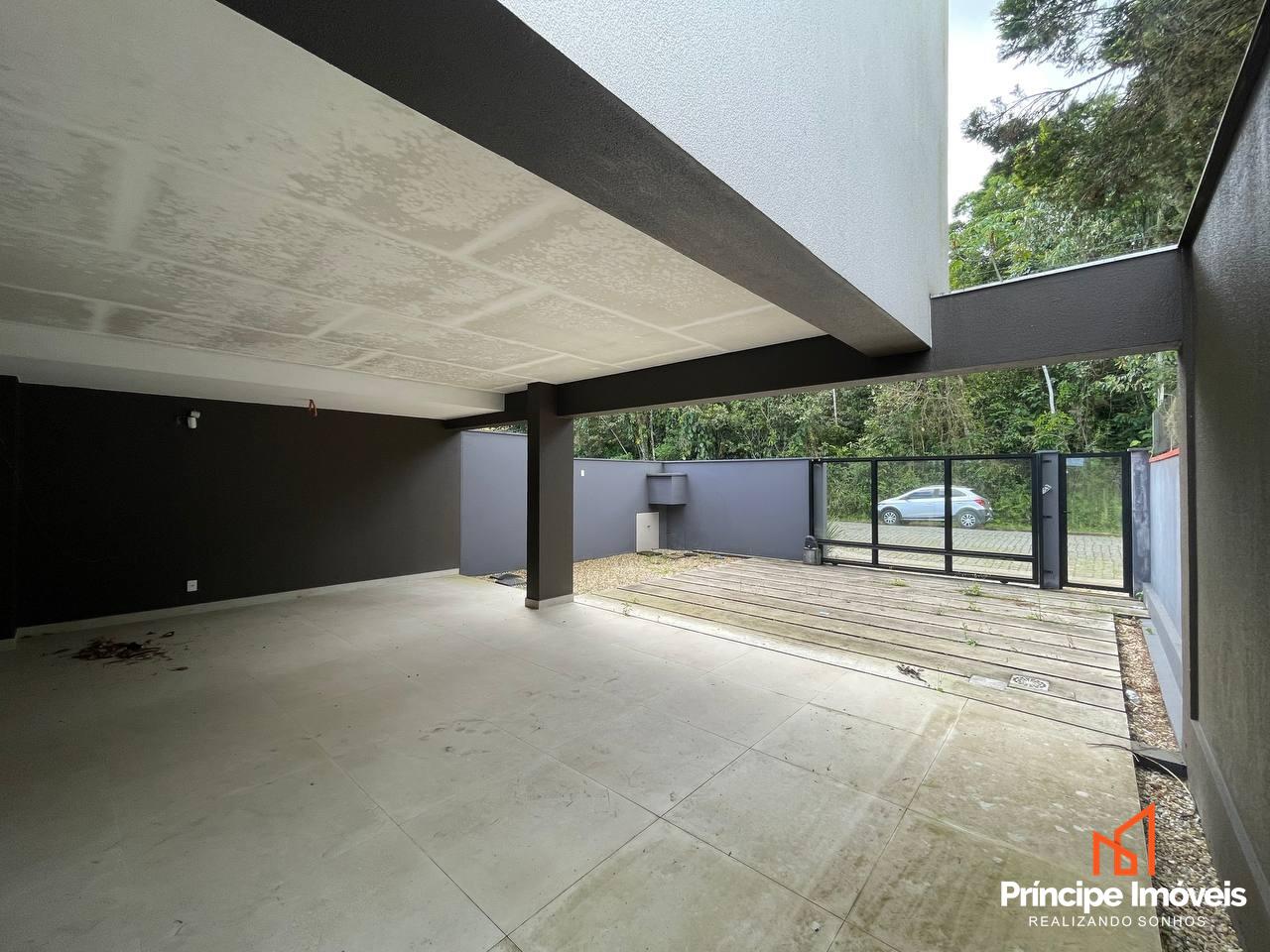 Geminado à venda em Joinville, Saguaçu, 4 quartos: 