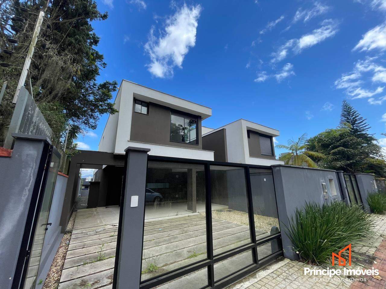 Geminado à venda em Joinville, Saguaçu, 4 quartos: 