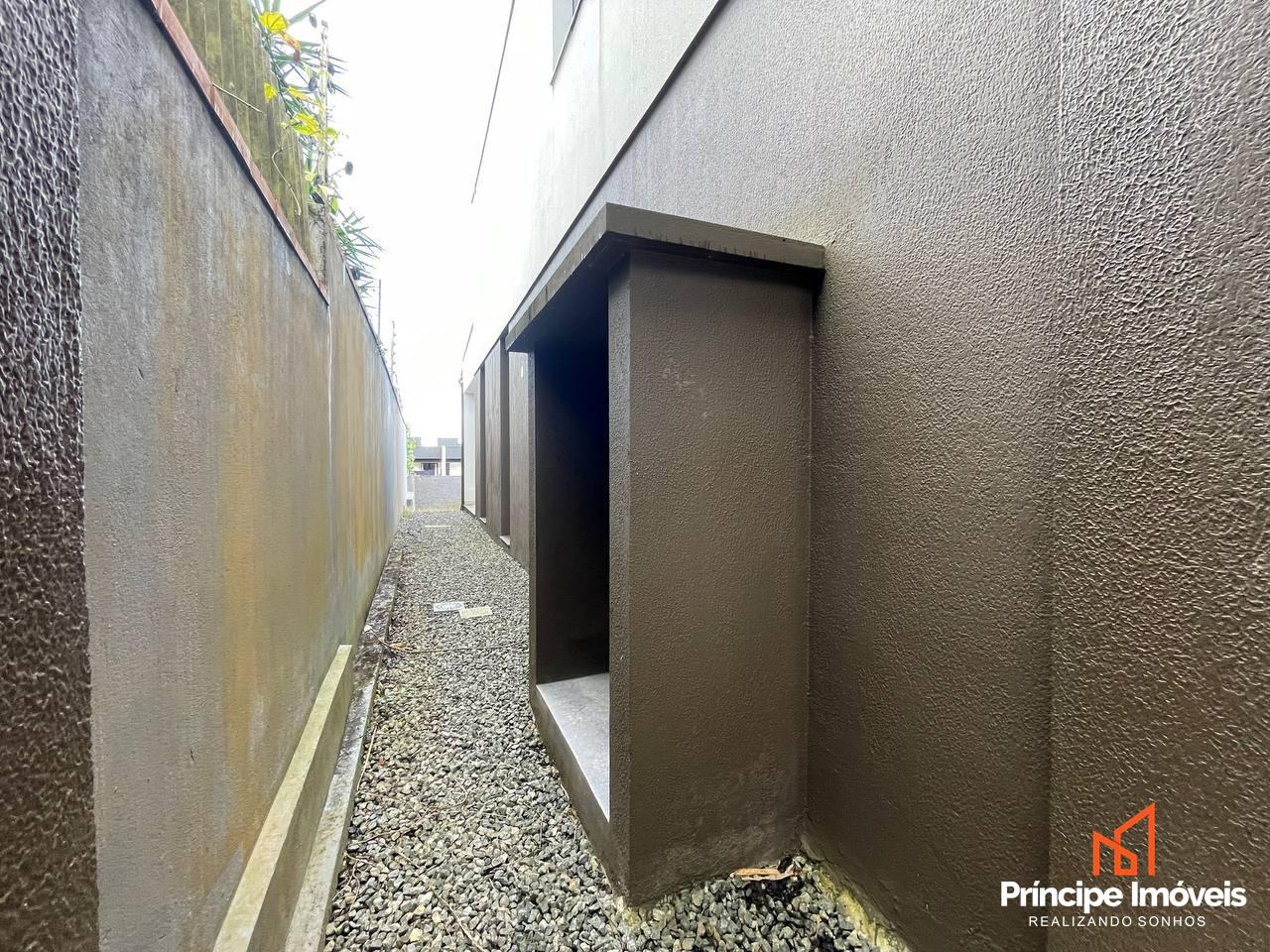 Geminado à venda em Joinville, Saguaçu, 4 quartos: 