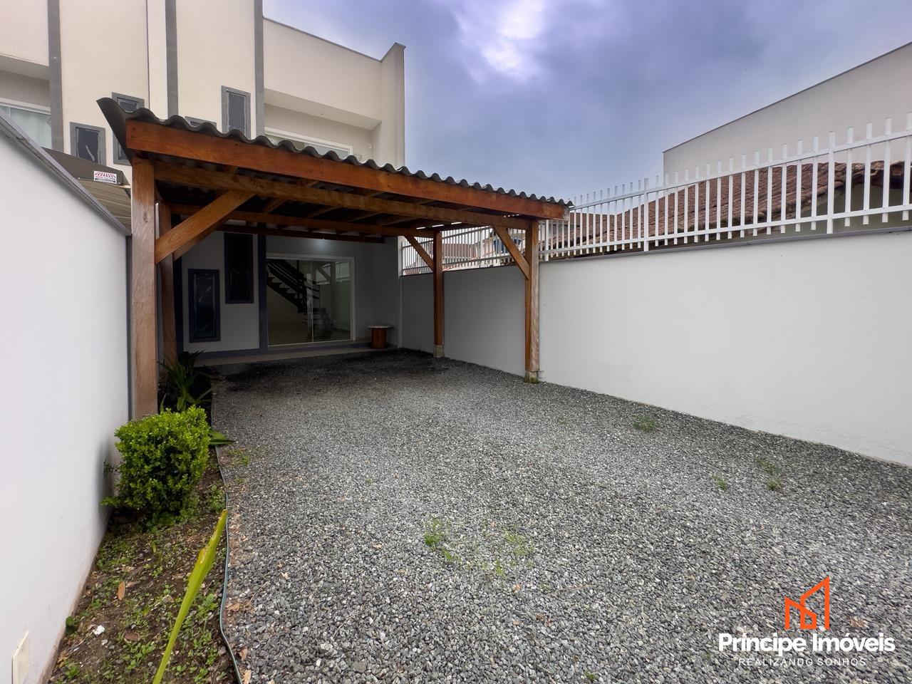 Geminado à venda em Joinville, Boa Vista, 3 quartos: 