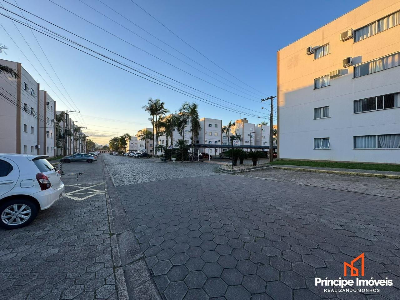 Apartamento à venda em Joinville, Guanabara, 2 quartos: 