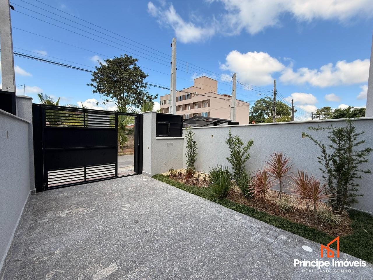 Geminado à venda em Joinville, Glória, 3 quartos: 