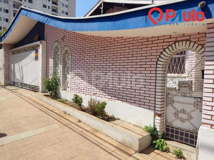 Casa à venda no Centro: 