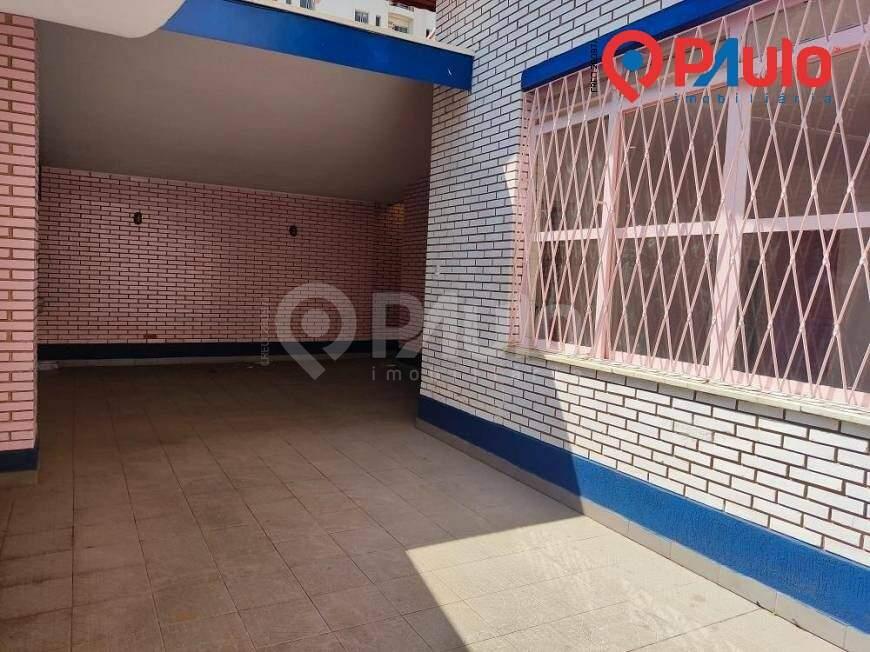 Casa à venda no Centro: 