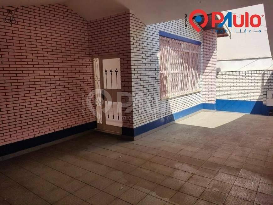 Casa à venda no Centro: 