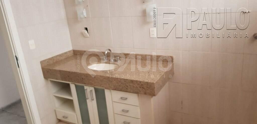 Casa à venda no Centro: 5a849982-7181-4b1f-8efa-27adbd4374b0