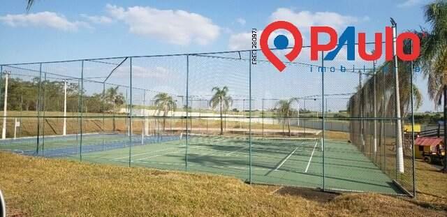 Terrenos em Condomínio à venda no Mato Alto: 