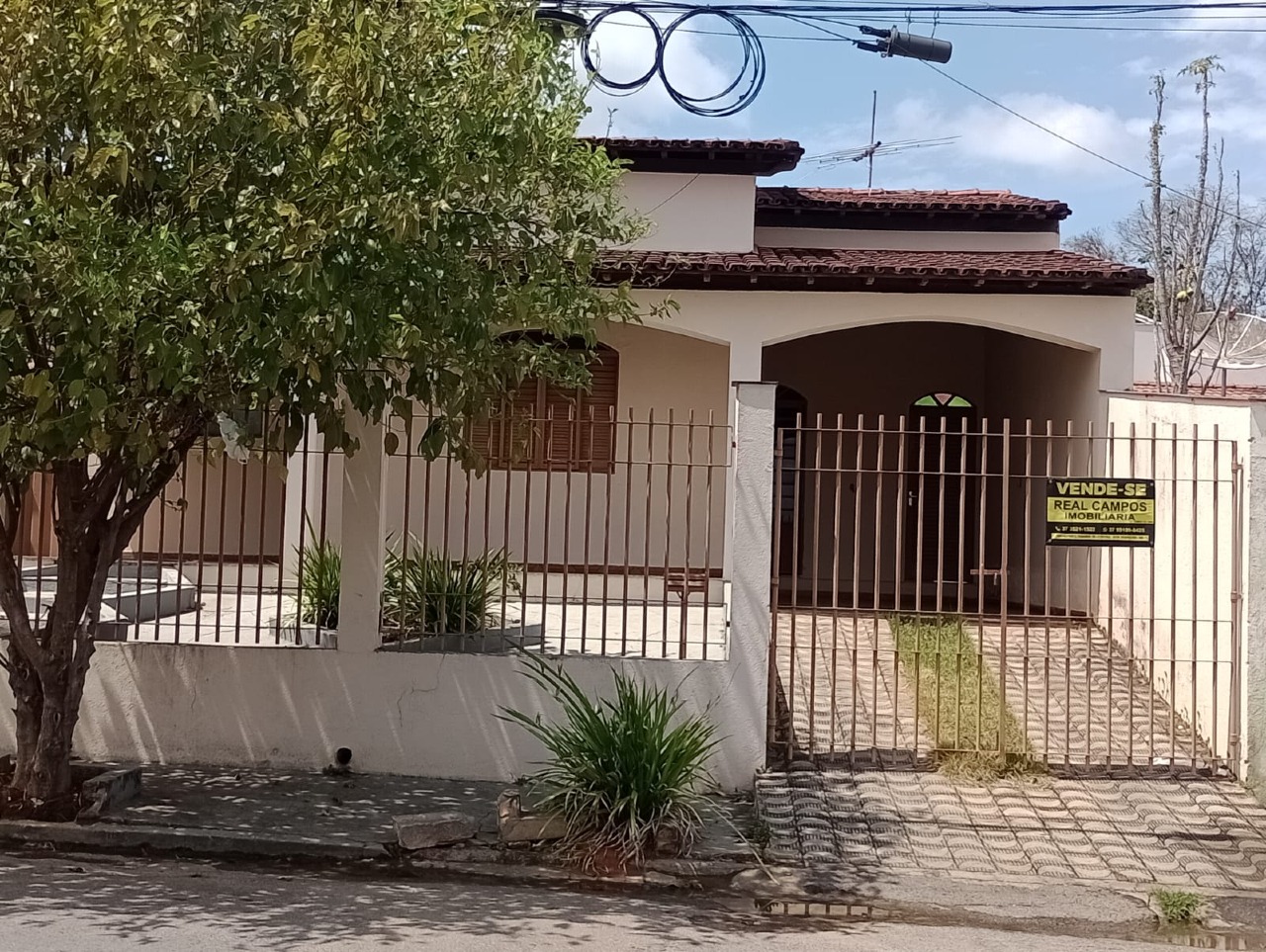 Real Imobiliária - compra, venda e aluguel de imóveis - Detalhes do imóvel