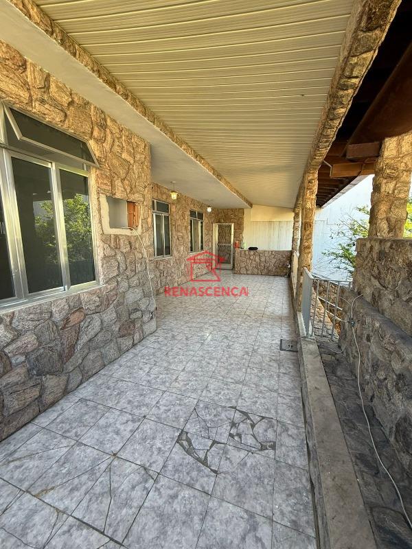 Casa para aluguel no Quintino Bocaiuva: 