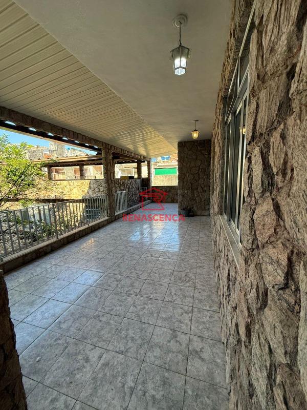 Casa para aluguel no Quintino Bocaiuva: 