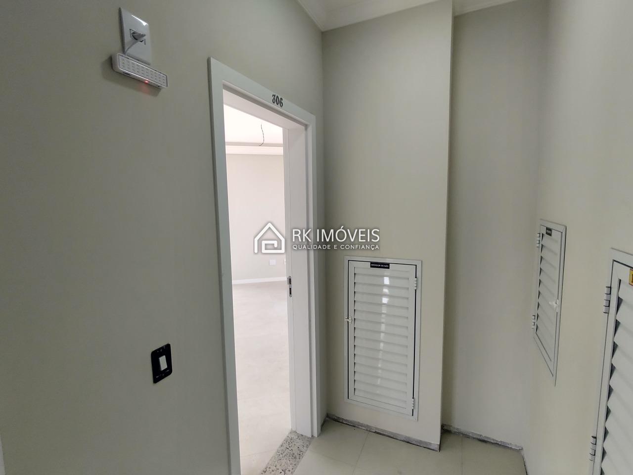 Cobertura à venda no Ingleses do Rio Vermelho: 