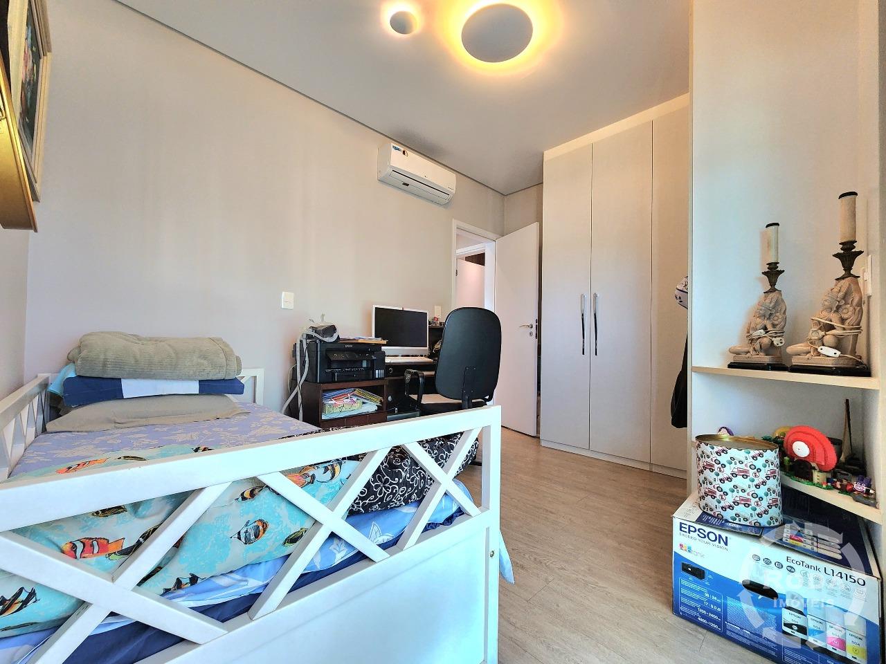 Apartamento à venda no Ponta da Praia: 