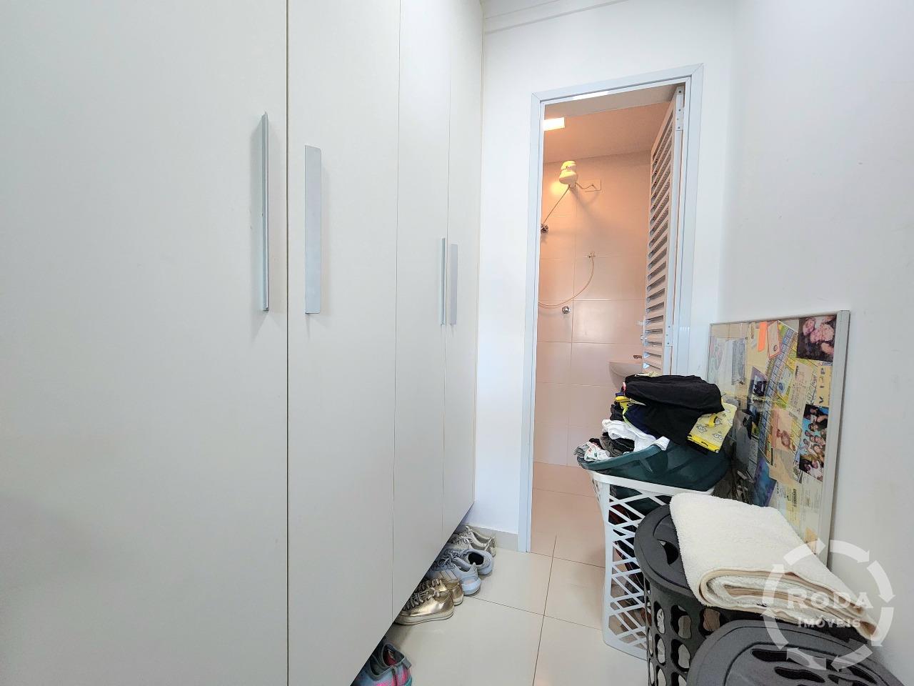 Apartamento à venda no Ponta da Praia: 