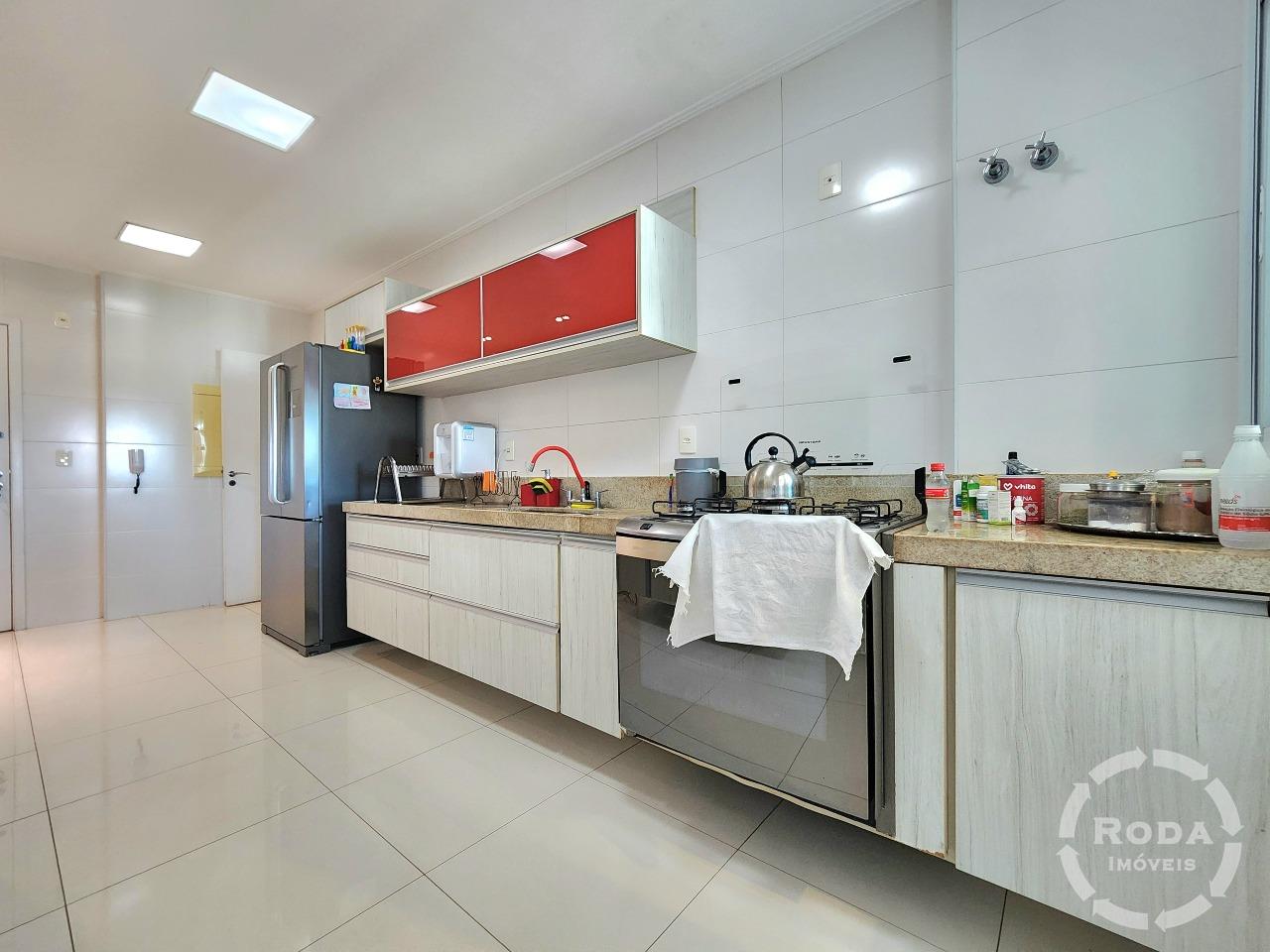 Apartamento à venda no Ponta da Praia: 