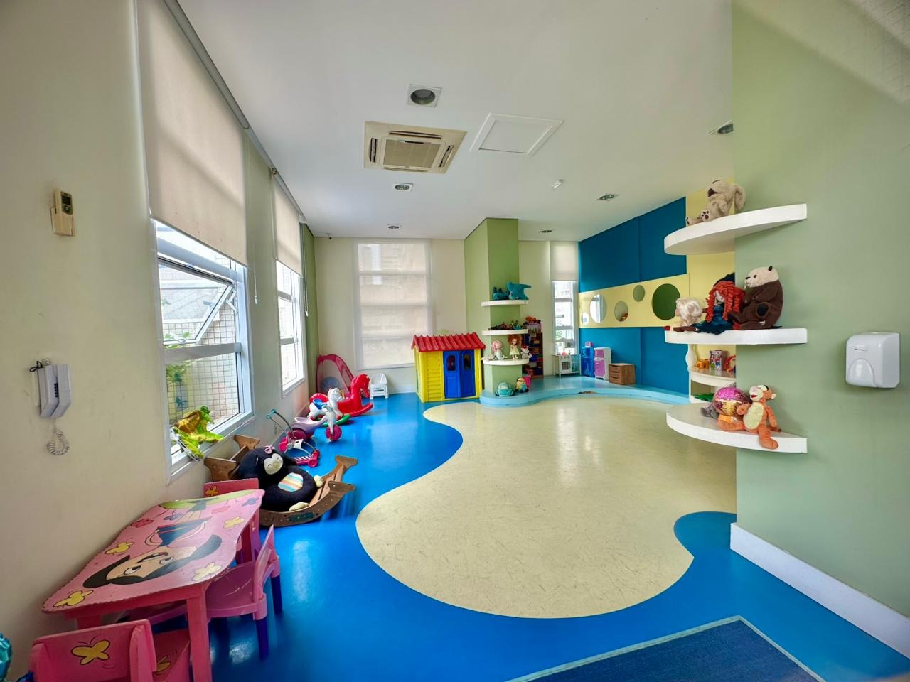 Apartamento à venda no Embaré: 