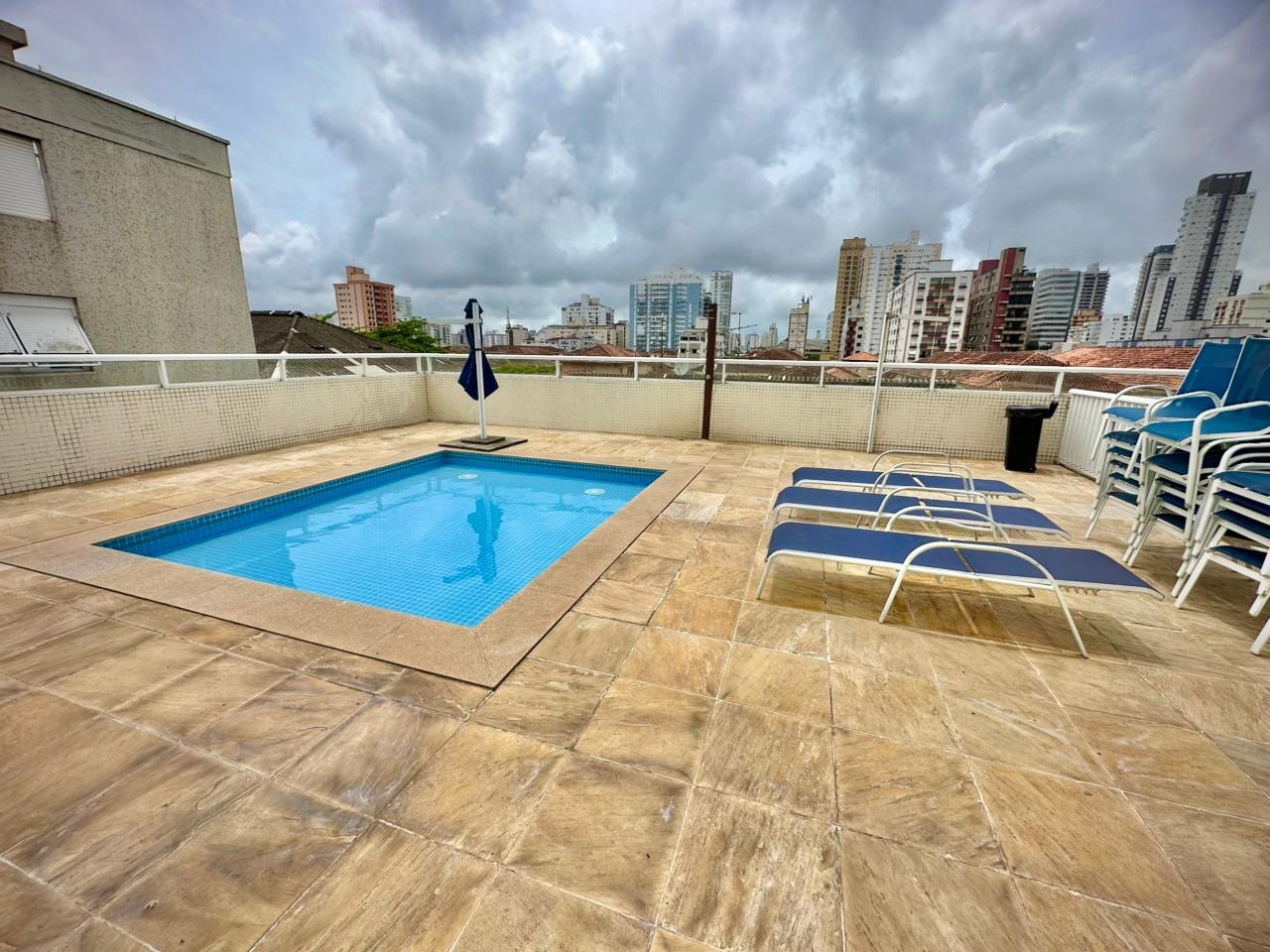 Apartamento à venda no Embaré: 