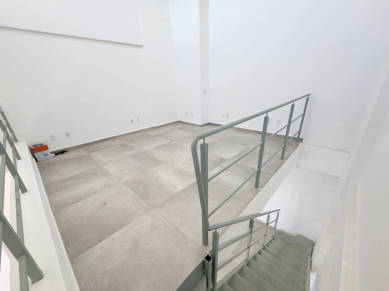 Sala para aluguel no Encruzilhada: 