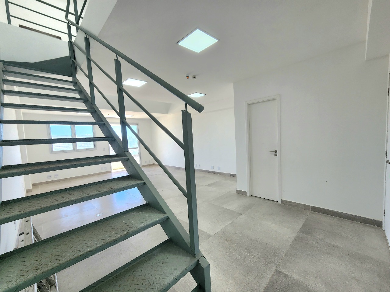 Sala para aluguel no Encruzilhada: 