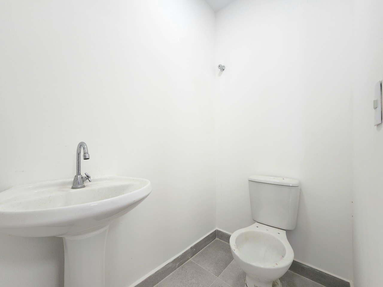 Sala para aluguel no Encruzilhada: 