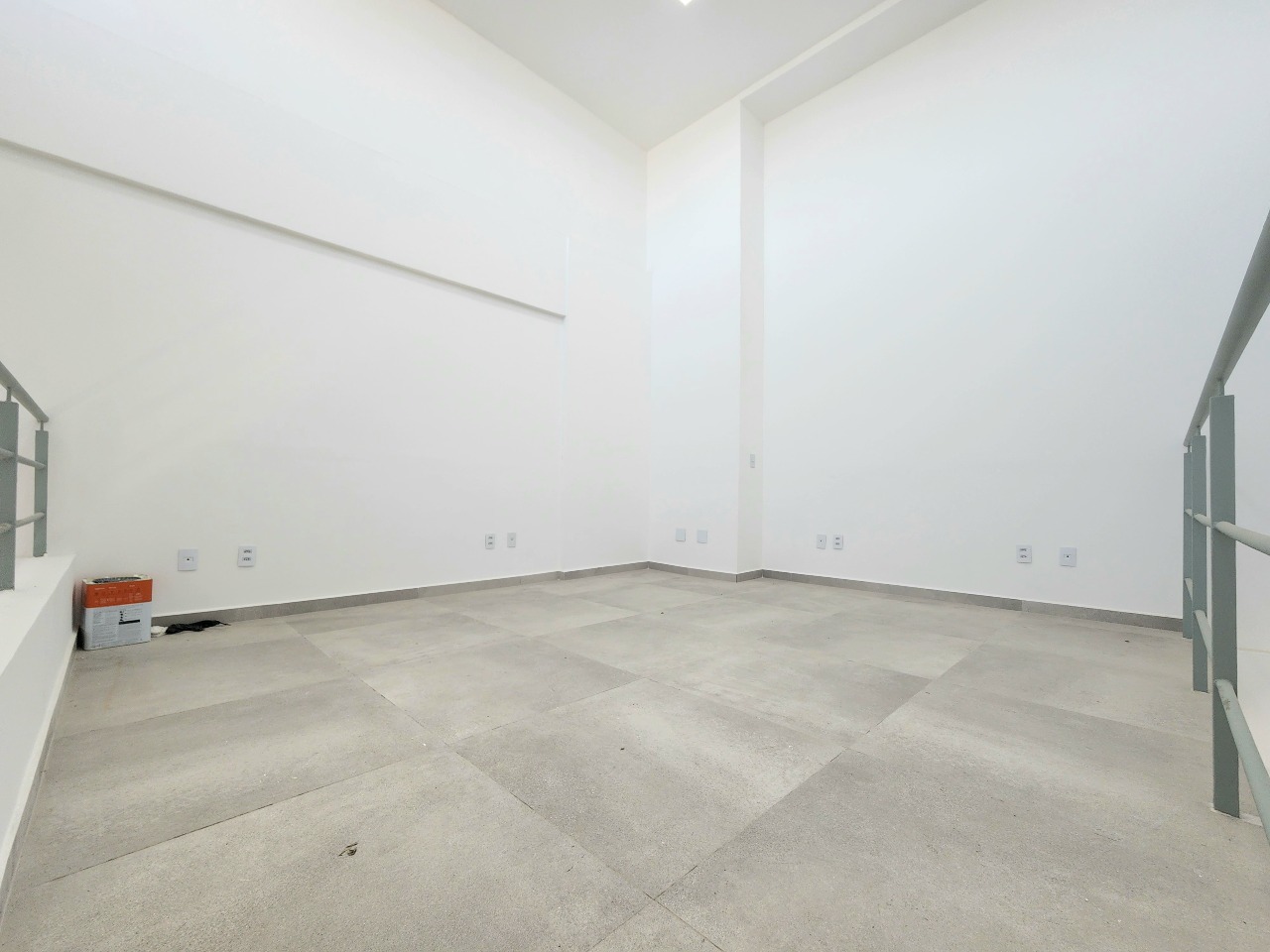 Sala para aluguel no Encruzilhada: 