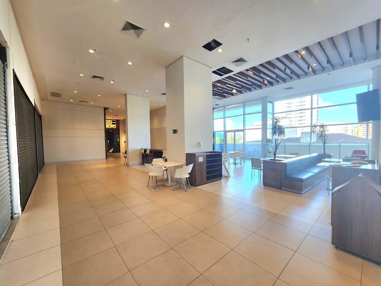 Loja para aluguel no Encruzilhada: 