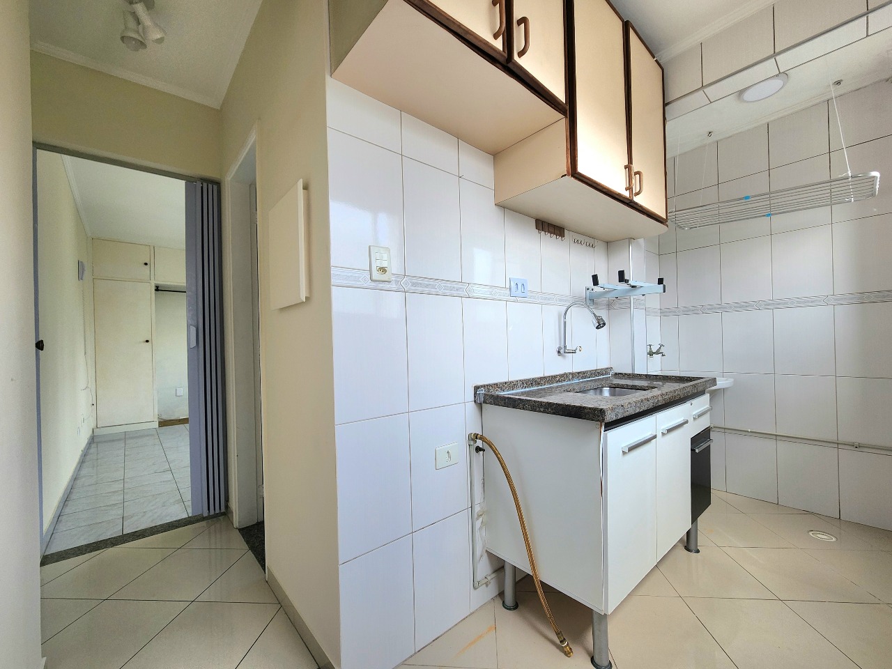 Sala Living para aluguel no Ponta da Praia: 