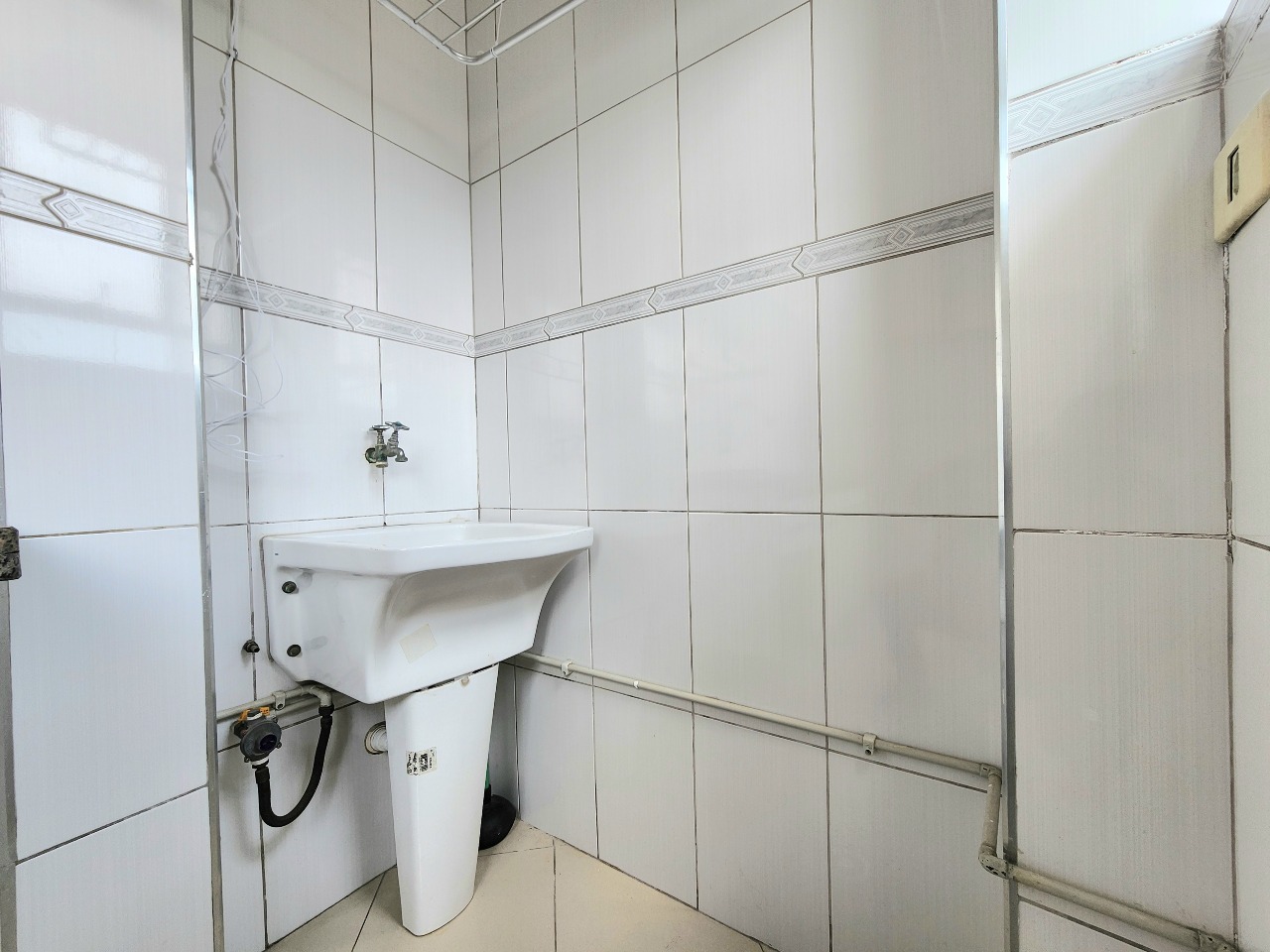 Sala Living para aluguel no Ponta da Praia: 