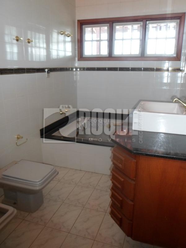 Casa em condomínio para aluguel no bairro Parque Egisto Ragazzo: WC Suíte