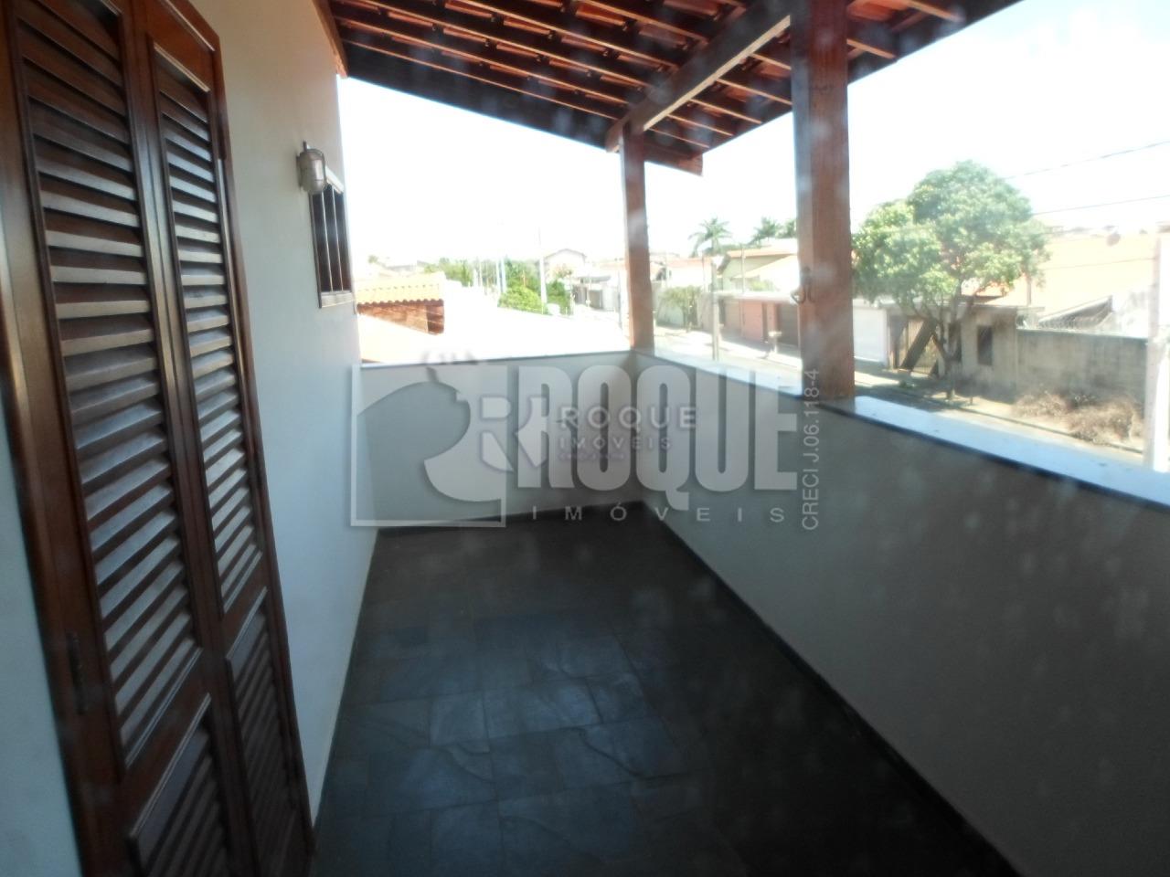 Casa em condomínio para aluguel no bairro Parque Egisto Ragazzo: Sacada