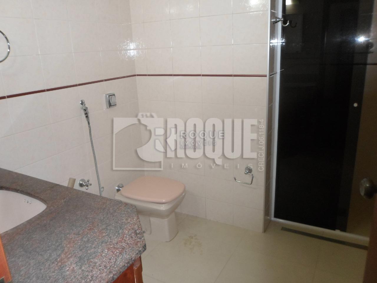 Casa em condomínio para aluguel no bairro Parque Egisto Ragazzo: WC Social