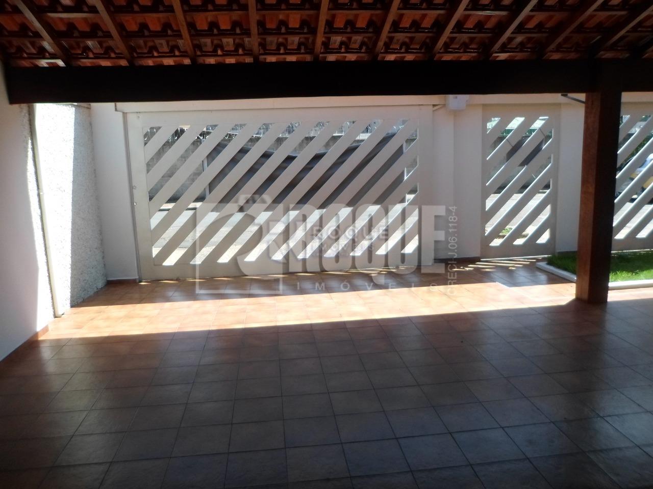 Casa em condomínio para aluguel no bairro Parque Egisto Ragazzo: Garagem