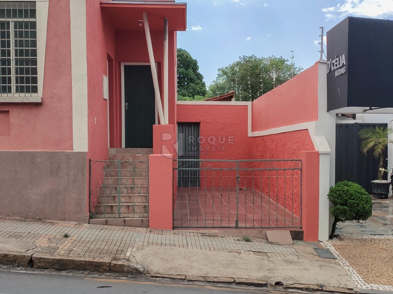 Casa Residencial para aluguel no bairro Centro: Frente 