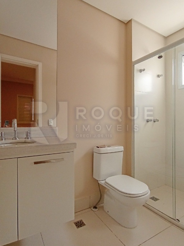 Casa em condomínio para aluguel no bairro Jardim Montezuma: WC suíte 2