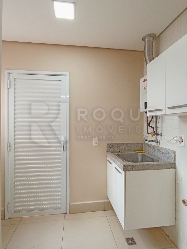 Casa em condomínio para aluguel no bairro Jardim Montezuma: Área de serviço