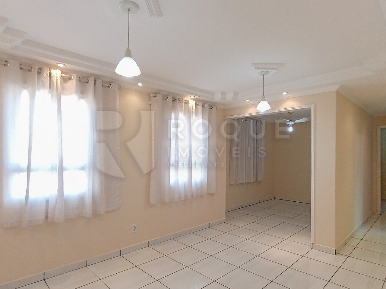 Apartamento para aluguel no bairro Itaipu: Sala