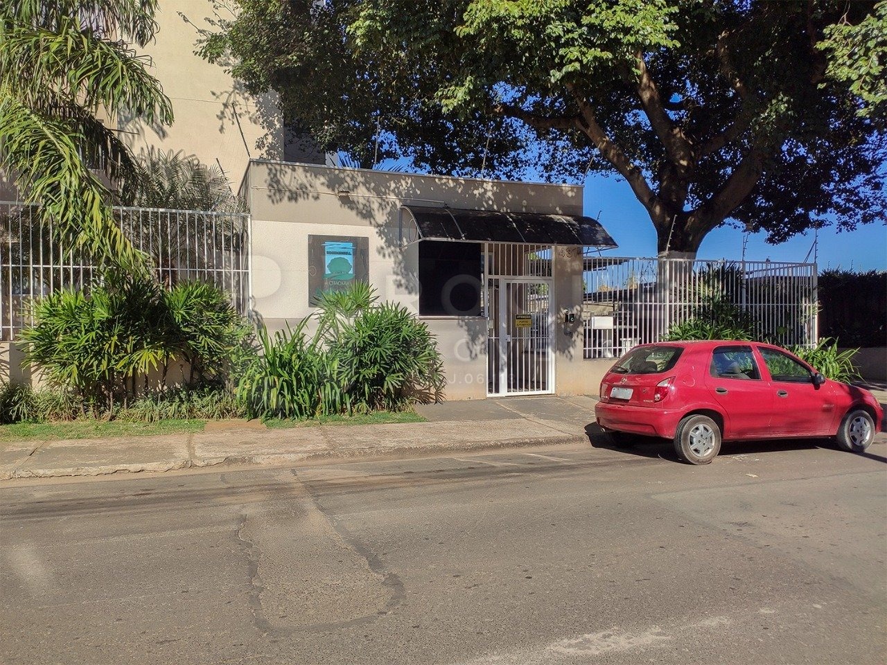 Apartamento para aluguel no Chácaras Antonieta: Fachada