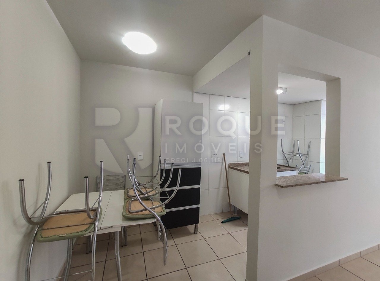 Apartamento para aluguel no Chácaras Antonieta: Sala / Cozinha