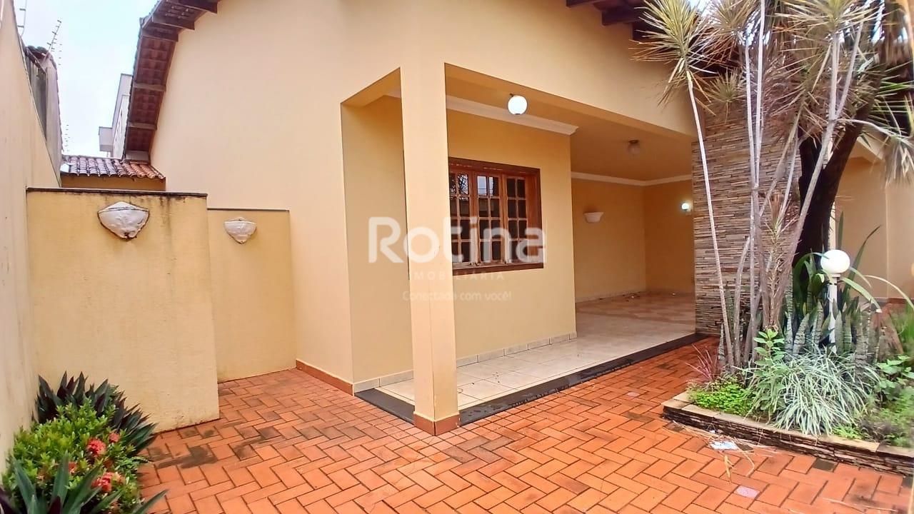 Casa para alugar, 4 quartos em Uberlândia no bairro Santa Mônica no valor de R$ 4.500,00 - Rotina Imobiliária: 