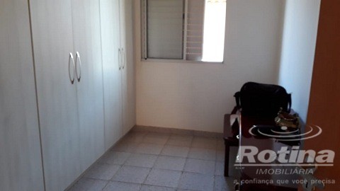 Apartamento à venda, 3 quartos em Uberlândia no bairro Chacaras Tubalina e Quartel no valor de R$ 275.000,00 - Rotina Imobiliária: 0103666c.jpg