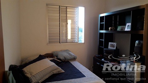 Apartamento à venda, 3 quartos em Uberlândia no bairro Chacaras Tubalina e Quartel no valor de R$ 275.000,00 - Rotina Imobiliária: 0103666d.jpg