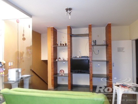 Casa à venda, 5 quartos em Uberlândia no bairro Jardim Finotti no valor de R$ 900.000,00 - Rotina Imobiliária: 0102105c.jpg