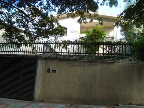 Casa à venda, 3 quartos em Uberlândia no bairro Saraiva no valor de R$ 560.000,00 - Rotina Imobiliária: 92125.JPG